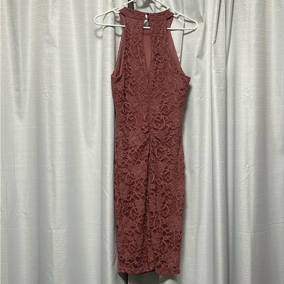 Le château dress - Picture 2 of 5